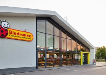 Biedronka wspiera elektromobilność