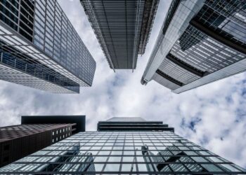 jak-wymogi-esg-wpywaja-na-rynek-biurowy