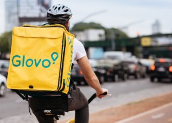 kurier-z-plecakiem-glovo