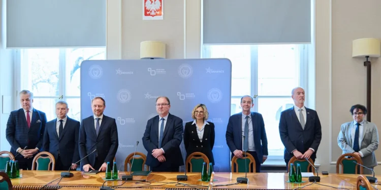 podpisanie-umowy-owspolpracy-politechnika-warszawska-arbelle-przemysl-jadrowy