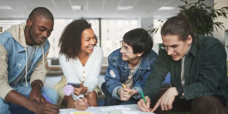 stagility-raport-deloitte