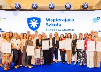 Fundacja Adamed_Wspierająca-Szkola