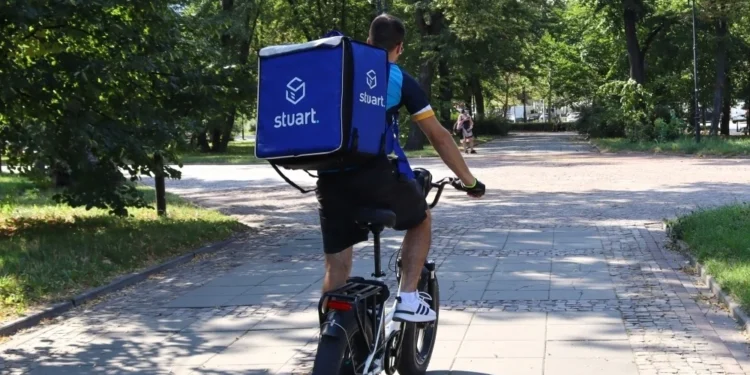 stuart-ogranicza-emisje-co2-raport-esg