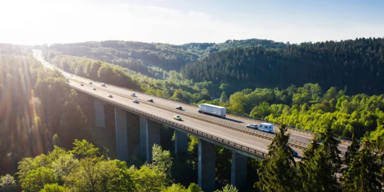 dkv-mobility-publikuje-raport-zrownowazonego-rozwoju-2024