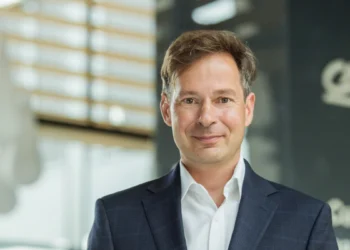 radoslaw_wozniak-prezes-efl