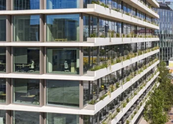 Towarowa22_OfficeHouse_echo-investment-esg-warszawa