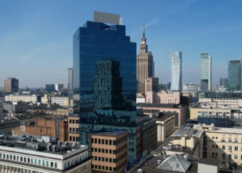 biurowiec-Moniuszki-warszawa-bpi-real-estate-poland-zrownowazone-mieszkalnictwo