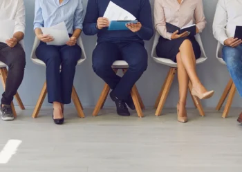 raport-menagerowie-esg-2025