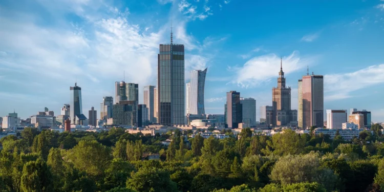 raport-trendy-w-branzy-noeruchomosci-2026-uli-pwc