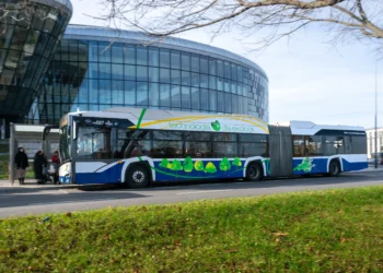 Solaris_Zero-emission_vehicle_re