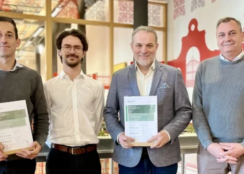 breeam-Manufaktura-wreczenie-certyfikatu