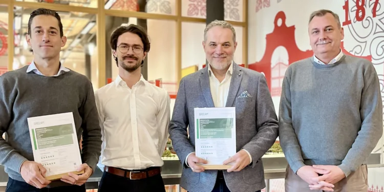 breeam-Manufaktura-wreczenie-certyfikatu