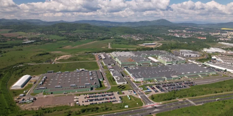 toyota-zapowiada-otwarcie-w-walbrzychu-fabryki-zrownowazonego-obiegu