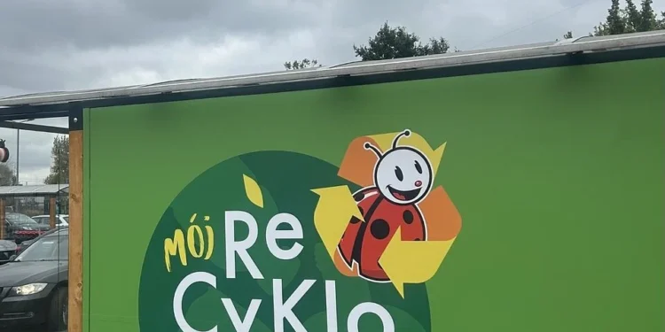 recyklomat-biedronka