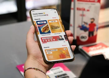 Aplikacja-AVIA-GO-unimot