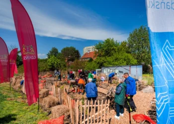 sadzenie_10_miejskiego_mikrolasu-gdansk