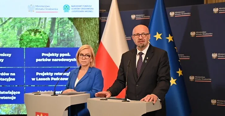 Paulina Hennig-Kloska, MKiŚ i Robert Gajda, NFOŚiGW , fot. NFOŚiGW